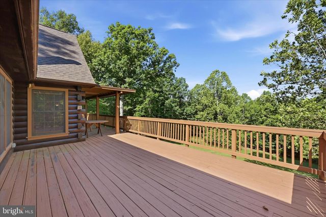 42 FOXRIDGE LN, Front Royal, VA 22630