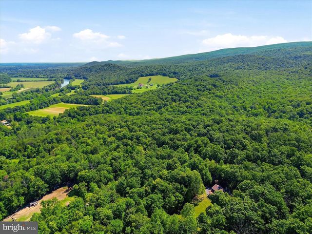 42 FOXRIDGE LN, Front Royal, VA 22630
