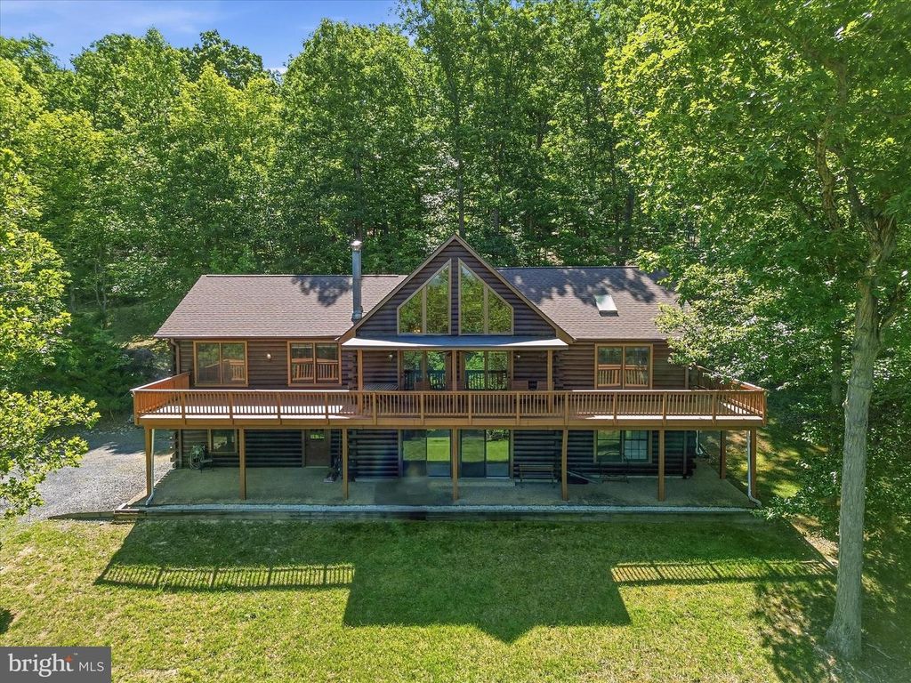 42 FOXRIDGE LN, Front Royal, VA 22630