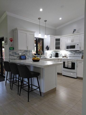 15630 SW 146th Ave, Miami, FL 33177