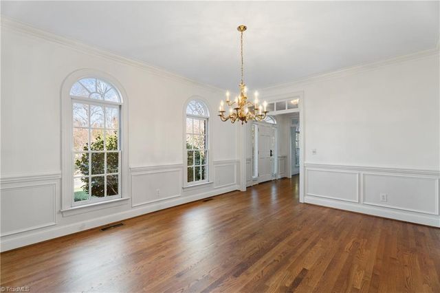 2800 Fieldwood Court, Winston-salem, NC 27106