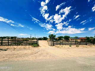 15030 COLONIA TIERRA Road, El Paso, TX 79928