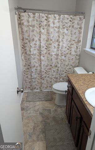 945 Hemingway Road, Stone Mountain, GA 30088