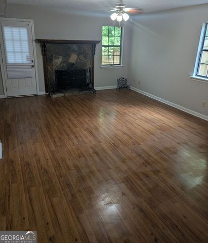 945 Hemingway Road, Stone Mountain, GA 30088