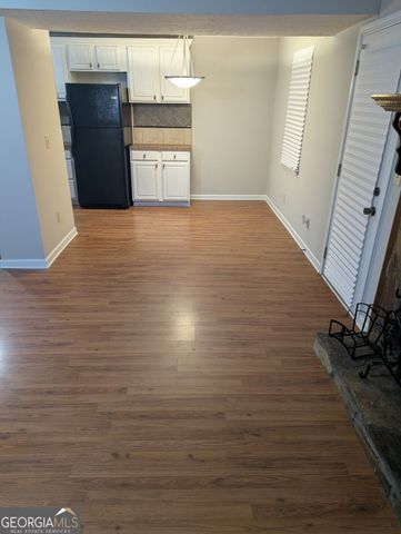 945 Hemingway Road, Stone Mountain, GA 30088