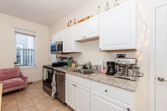 34 Delle Ave 1, Boston, MA 02120