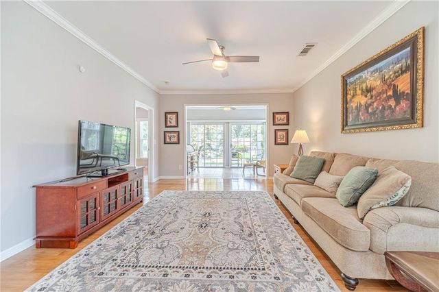 6260 Brookside Lane, Hoschton, GA 30548