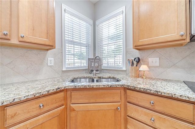 6260 Brookside Lane, Hoschton, GA 30548