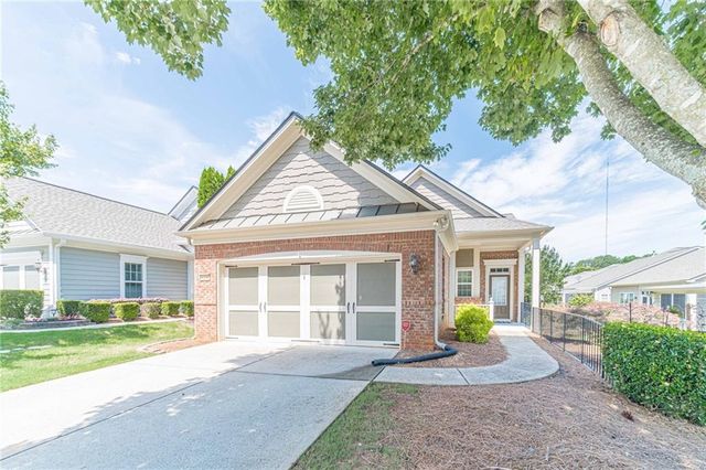 6260 Brookside Lane, Hoschton, GA 30548