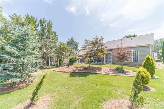 6260 Brookside Lane, Hoschton, GA 30548