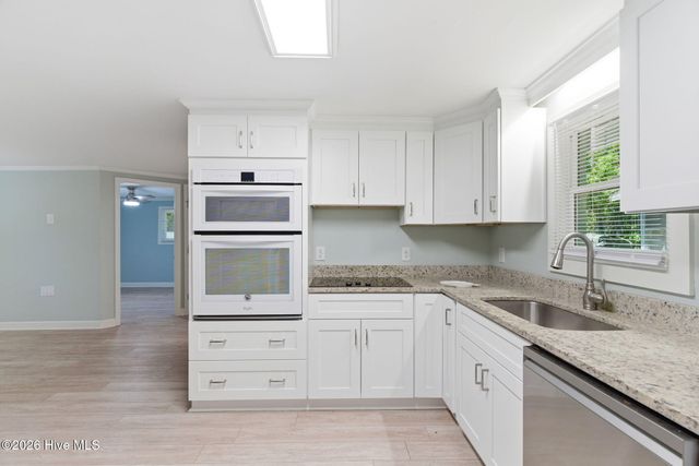 103 SE 76th Street, Oak Island, NC 28465