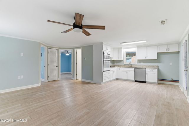 103 SE 76th Street, Oak Island, NC 28465