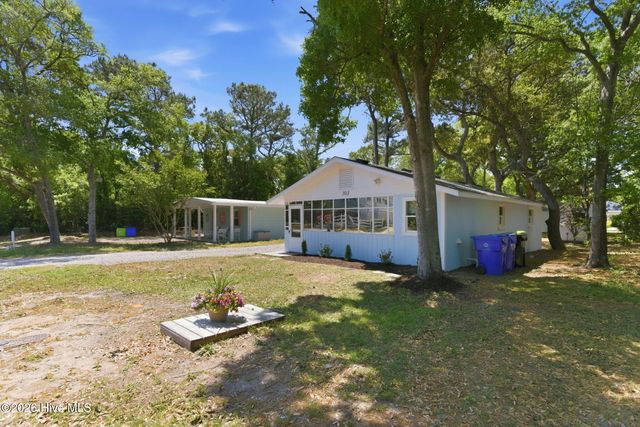 103 SE 76th Street, Oak Island, NC 28465