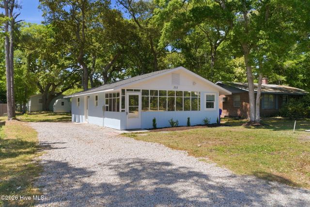 103 SE 76th Street, Oak Island, NC 28465