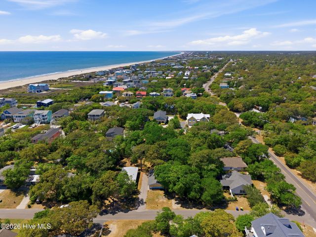 103 SE 76th Street, Oak Island, NC 28465