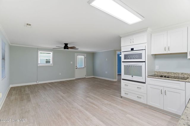 103 SE 76th Street, Oak Island, NC 28465