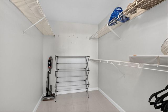 625 Casa Loma Boulevard 306, Boynton Beach, FL 33435