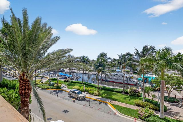 625 Casa Loma Boulevard 306, Boynton Beach, FL 33435