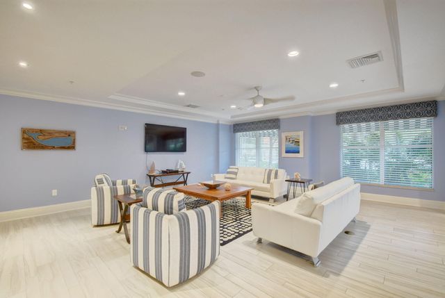 625 Casa Loma Boulevard 306, Boynton Beach, FL 33435