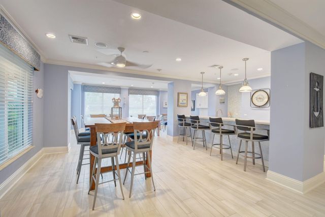 625 Casa Loma Boulevard 306, Boynton Beach, FL 33435