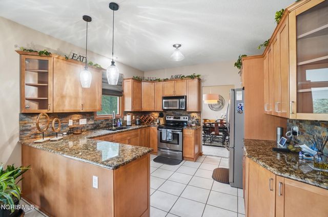 8450 Snapdragon Lane, Monclova, OH 43542