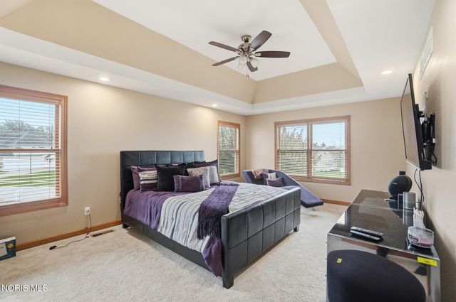 8450 Snapdragon Lane, Monclova, OH 43542