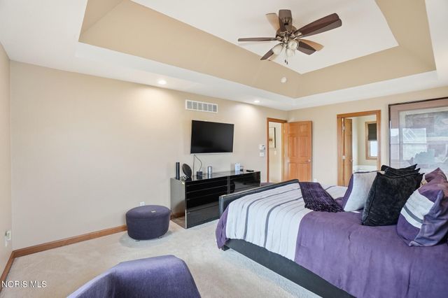 8450 Snapdragon Lane, Monclova, OH 43542