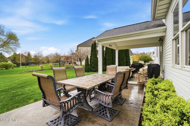 8450 Snapdragon Lane, Monclova, OH 43542