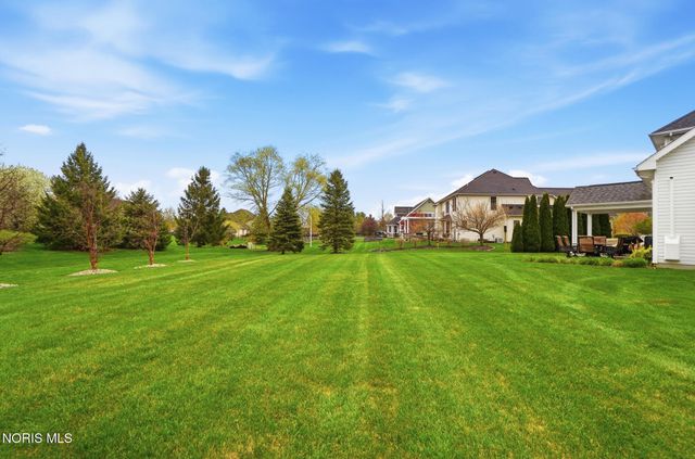 8450 Snapdragon Lane, Monclova, OH 43542