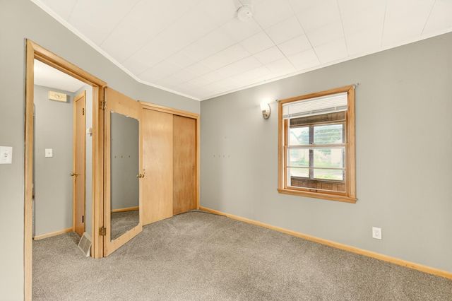 32 10th Street NW, Rochester, MN 55901