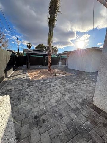 321 Beaumont Street, Las Vegas, NV 89106
