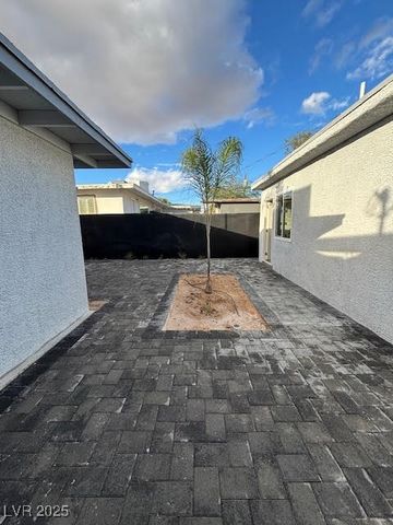 321 Beaumont Street, Las Vegas, NV 89106