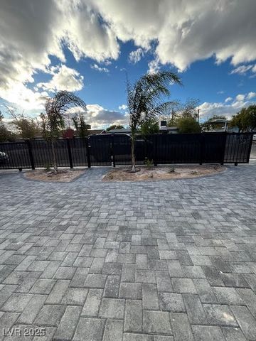 321 Beaumont Street, Las Vegas, NV 89106