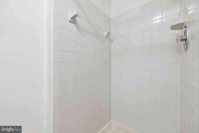 3610 WHARF LN, Triangle, VA 22172