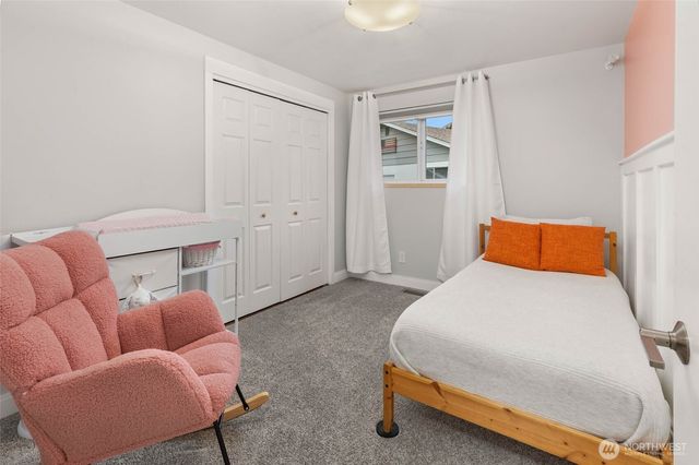 4726 S Victor Street, Seattle, WA 98178