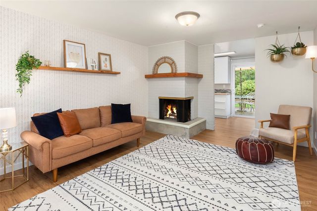 4726 S Victor Street, Seattle, WA 98178