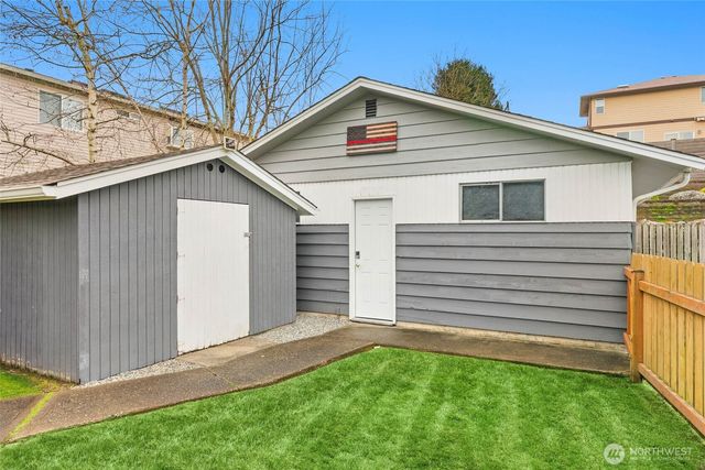 4726 S Victor Street, Seattle, WA 98178