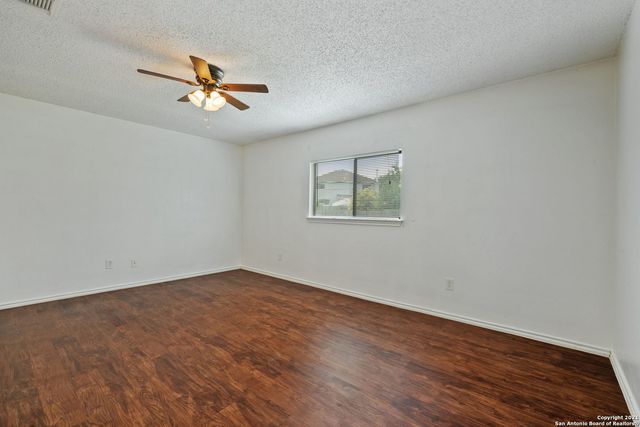 6802 CANARY MEADOW DR, Converse, TX 78109