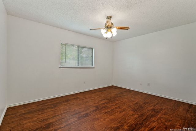 6802 CANARY MEADOW DR, Converse, TX 78109