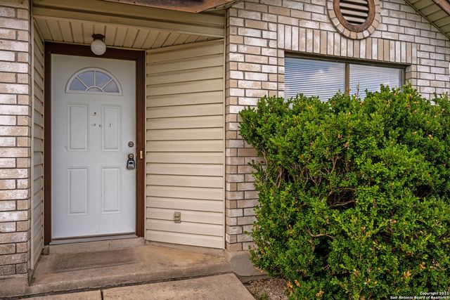 6802 CANARY MEADOW DR, Converse, TX 78109