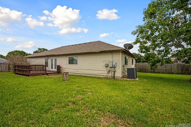 6802 CANARY MEADOW DR, Converse, TX 78109