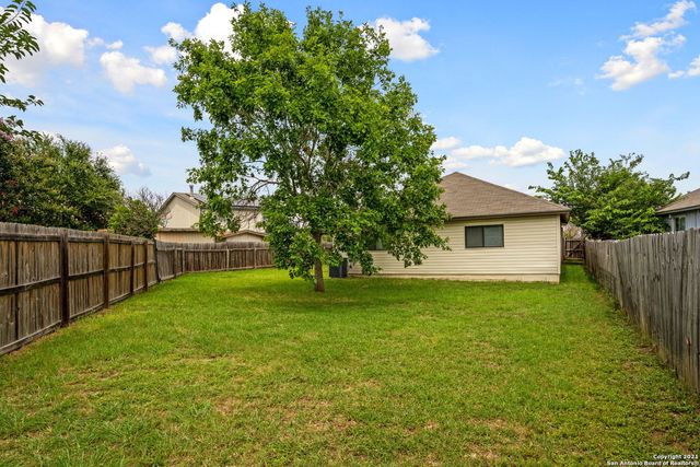6802 CANARY MEADOW DR, Converse, TX 78109