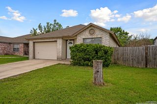 6802 CANARY MEADOW DR, Converse, TX 78109