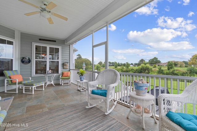 395 Canoe Court NW, Calabash, NC 28467