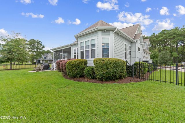 395 Canoe Court NW, Calabash, NC 28467