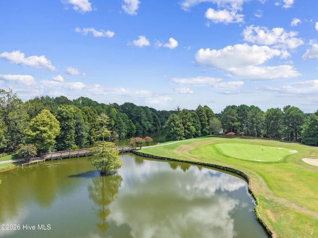 395 Canoe Court NW, Calabash, NC 28467