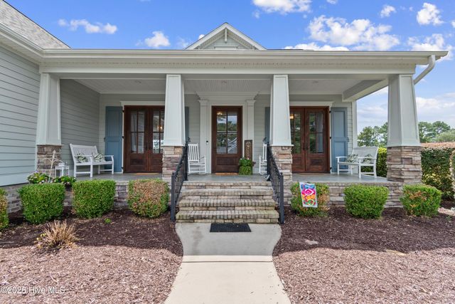 395 Canoe Court NW, Calabash, NC 28467