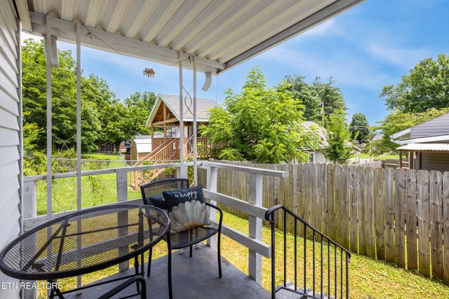 2601 Fenwood Drive, Knoxville, TN 37918