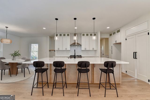 4557 Duncan Drive, Sugar Hill, GA 30518