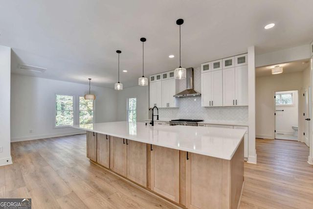 4557 Duncan Drive, Sugar Hill, GA 30518